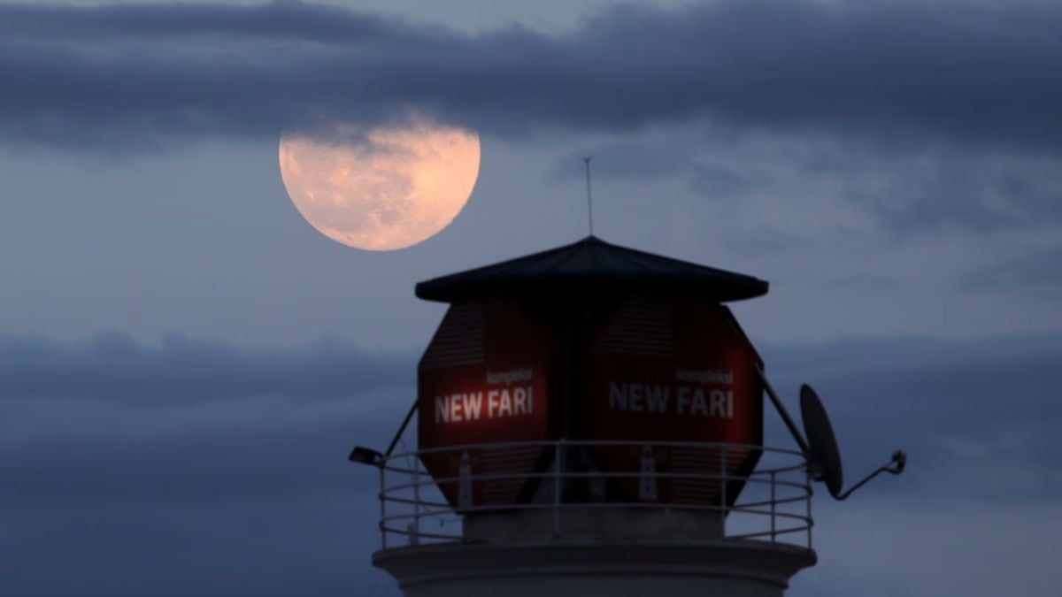 April Pink Moon 2025