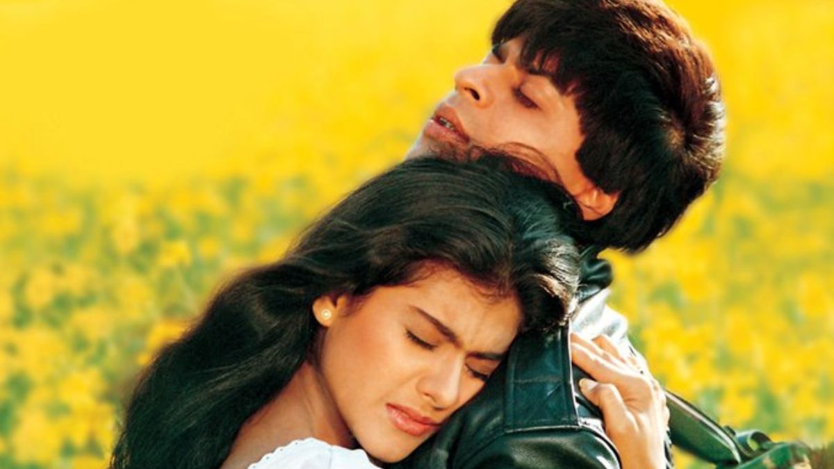 SRK Kajol DDLJ statue in London SRK Kajol DDLJ statue in London