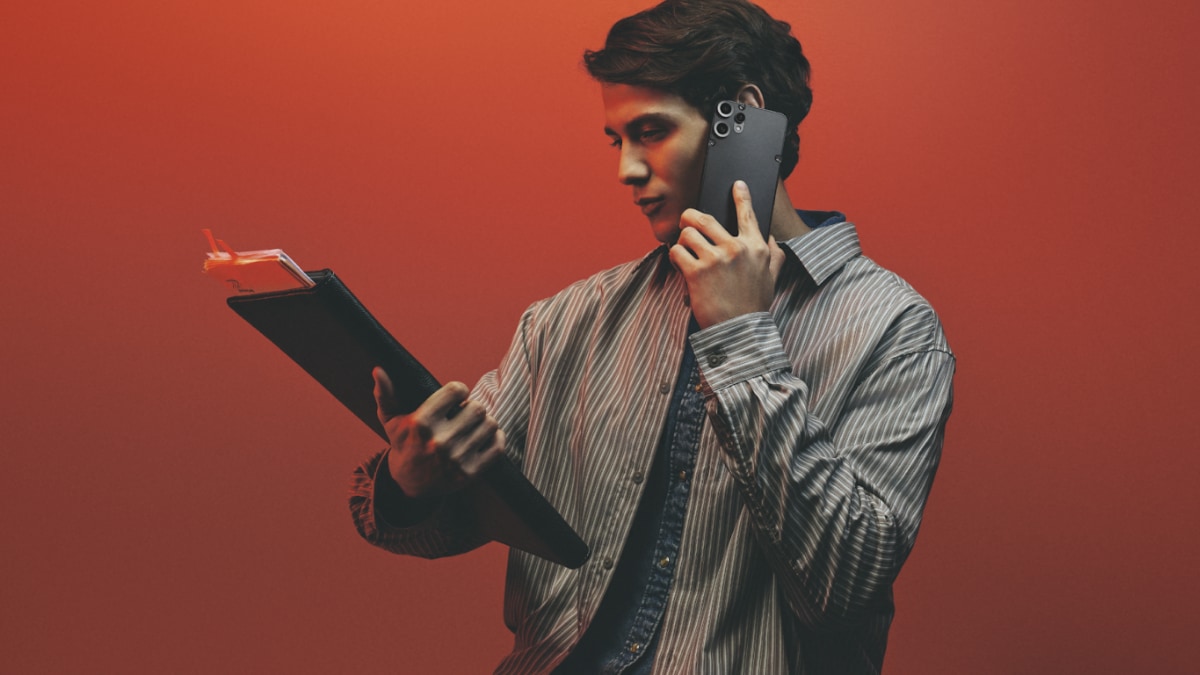 CMF Phone 2 Pro retains modularity with three new accessories including Universal Cover, Interchangeable Lenses (Fisheye and Macro), and Wallet/Stand.