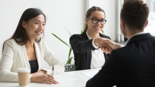 Tech firms adjust workforce strategies amid global uncertainty. (Image Source: Pixabay)