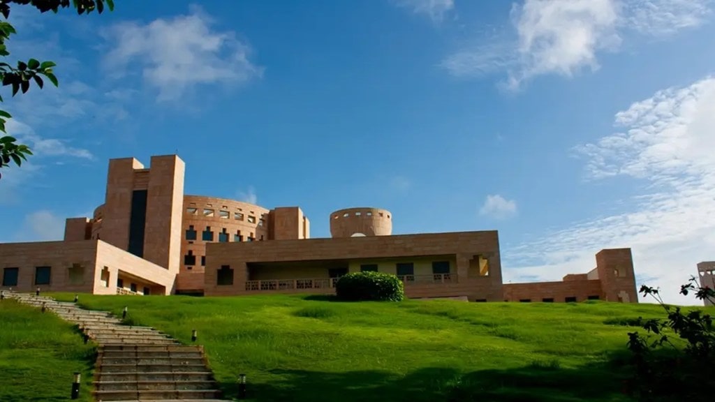 IIM Ahmedabad Partners with UAE to Establish First Overseas Campus in Dubai. (Image Source: twitter) IIM Ahmedabad Partners with UAE to Establish First Overseas Campus in Dubai. (Image Source: twitter)