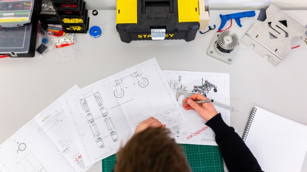 Rs 1.5 lakhs stipend in 2nd year of college; how early internships are helping students build real-world skills Rs 1.5 lakhs stipend in 2nd year of college; how early internships are helping students build real-world skills