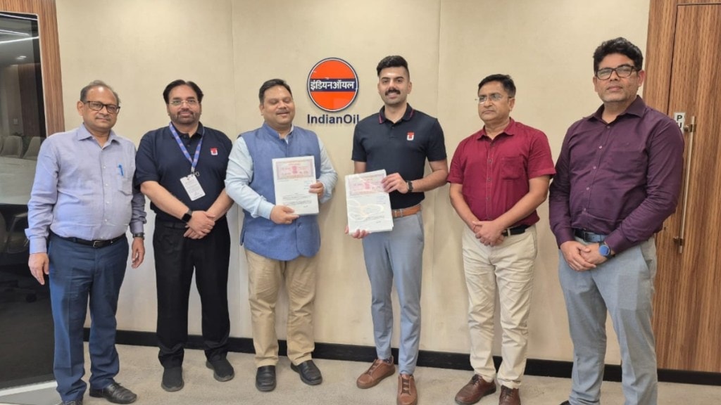 TrucksUp partners with IndianOil to launch XTRAPOWER-Fleet Card, revolutionising fuel, fleet management