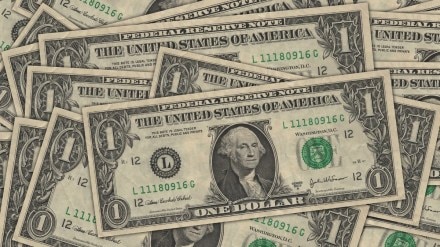 Dollar slips as investors flock to safe havens amid trade war jitters