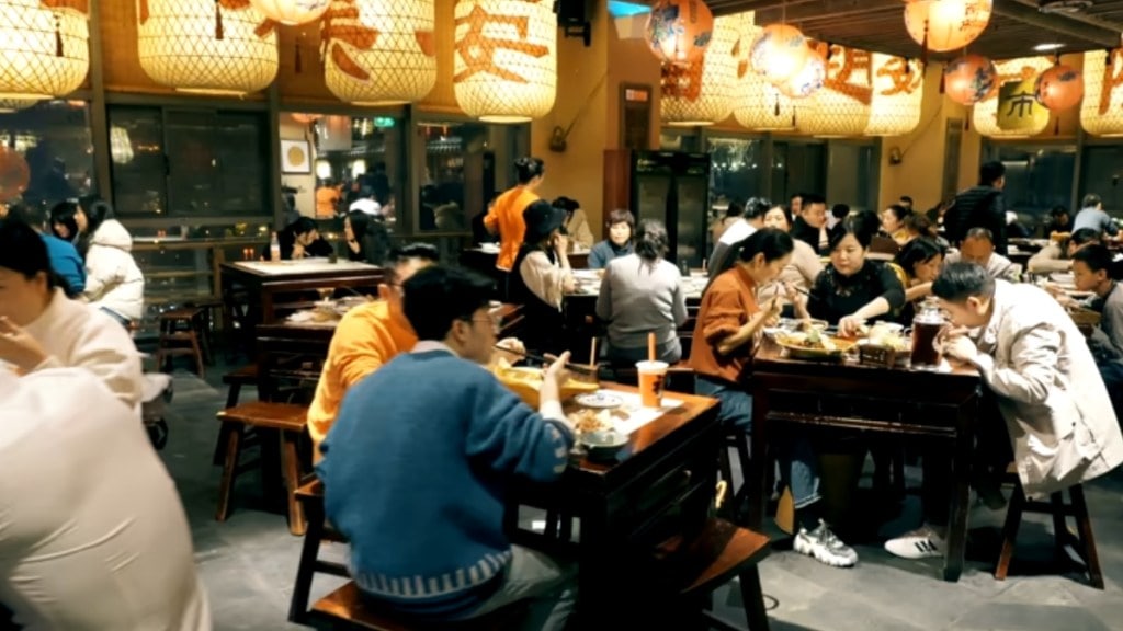 Chinese restaurant in Singapore goes viral for imposing 104% surcharge on Americans Chinese restaurant in Singapore goes viral for imposing 104% surcharge on Americans