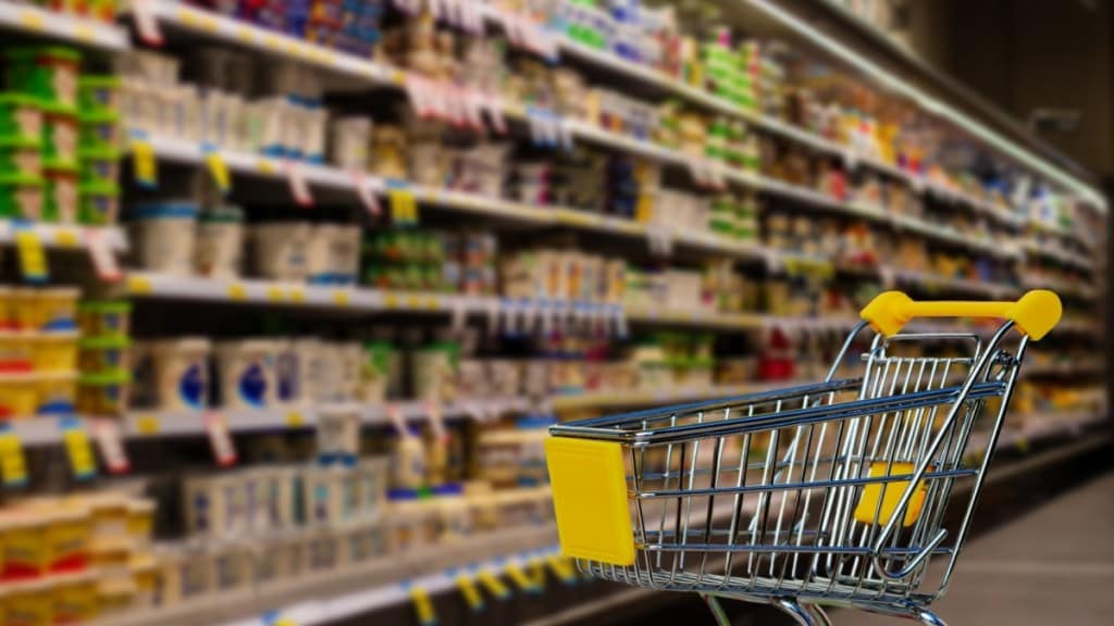 Supermarkets shrink in malls as q-comm takes over