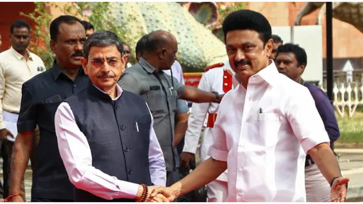 Tamil Nadu CM MK Stalin with Governor R N Ravi Tamil Nadu CM MK Stalin with Governor R N Ravi