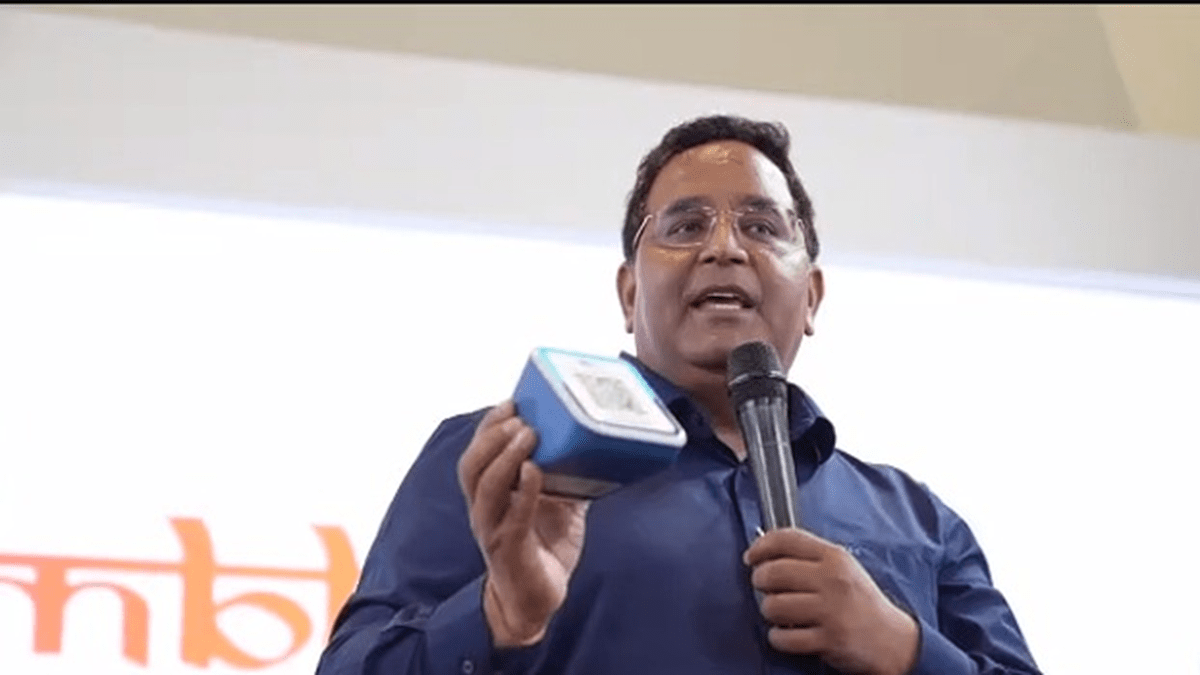 Paytm launches new soundbox with display screen for payment alerts ...