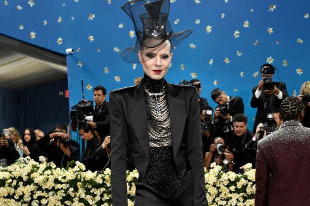 Jordan Roth's all black outfit was all black. However, the Broadway producer's 10-inch heels and the iconic Stephen Jones hat stole the show. In 2023 he served a Schiaparelli moment on the red carpet. (Image: AP)