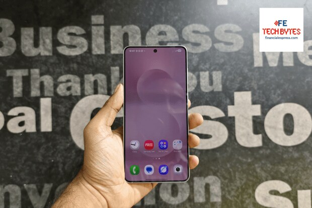 The Galaxy S25 Edge boasts a 6.7-inch Quad HD+ AMOLED screen that supports an adaptive refresh rate ranging from 1Hz to 120Hz. This ensures smooth visuals, responsive interactions, and an engaging multimedia or gaming experience. The front display is shielded by Gorilla Glass Ceramic 2, which provides superior durability against drops and scratches. Thanks to its ultra-slim build and lightweight titanium construction, the S25 Edge offers a sophisticated look and is easy to handle.