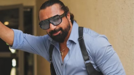 Ajaz khan
