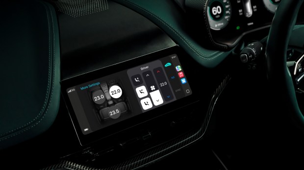 Aston Martin Apple CarPlay temperature control