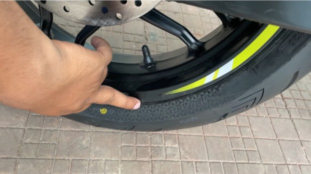 Bajaj Pulsar NS400Z tyres