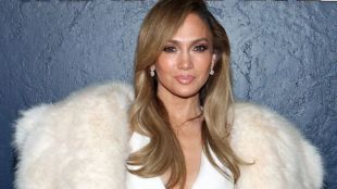 Lopez shared the photos on Instagram and X with the caption “GG Weekend Glamour.” The images, which featured the star wearing a white dress and faux fur coat, were later widely circulated by fan and fashion accounts.