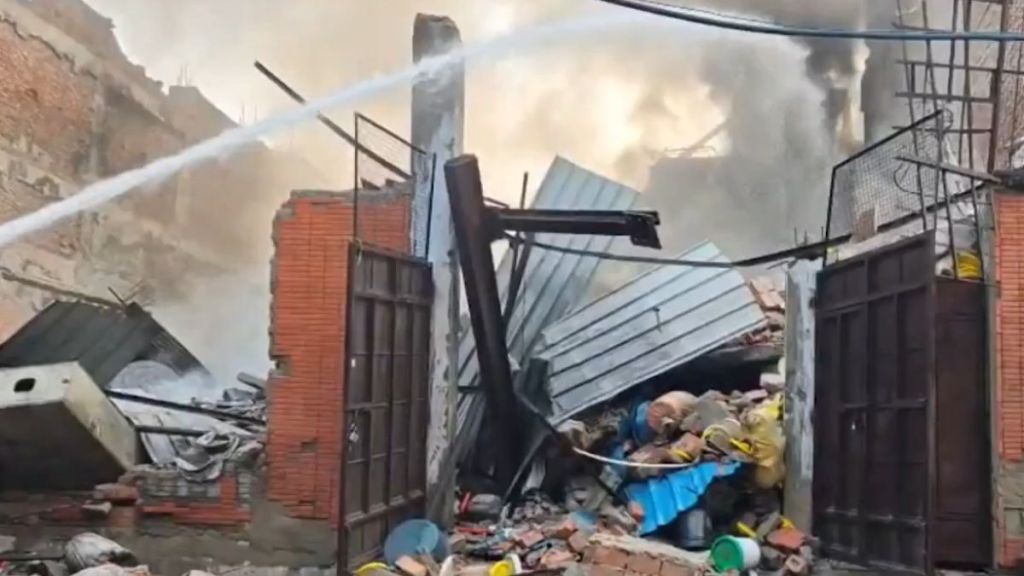 delhi fire bawana industrial area
