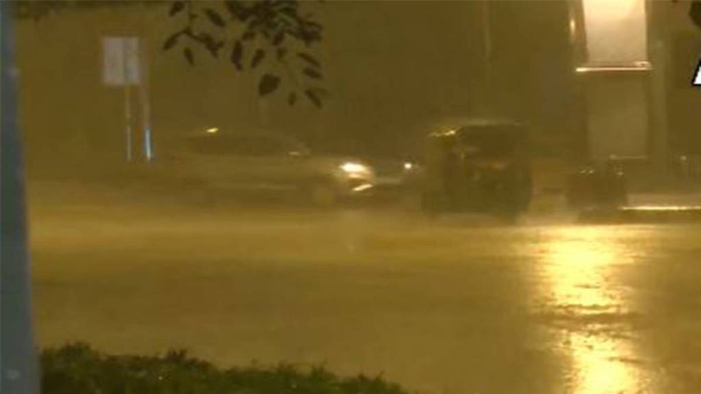 Heavy rains in delhi Heavy rains in delhi