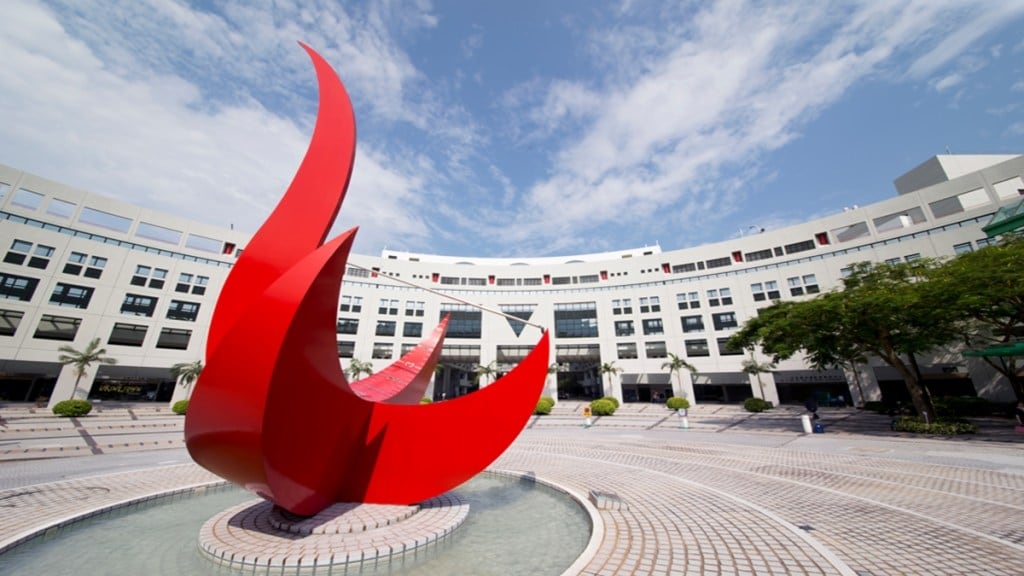 Harvard university, international students, Hong Kong University of Science and Technology, postgraduate students, enrolling foreign students