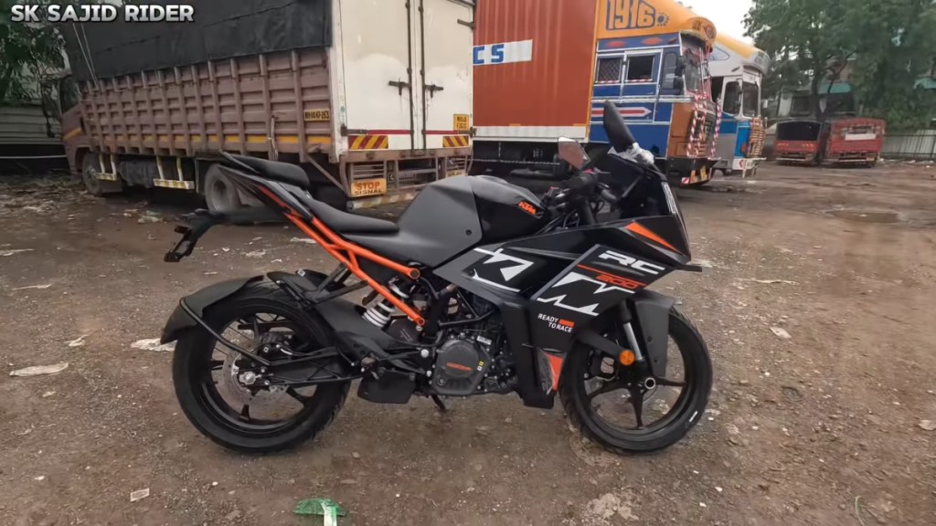 KTM RC200