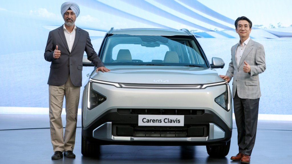 Kia Carens Clavis