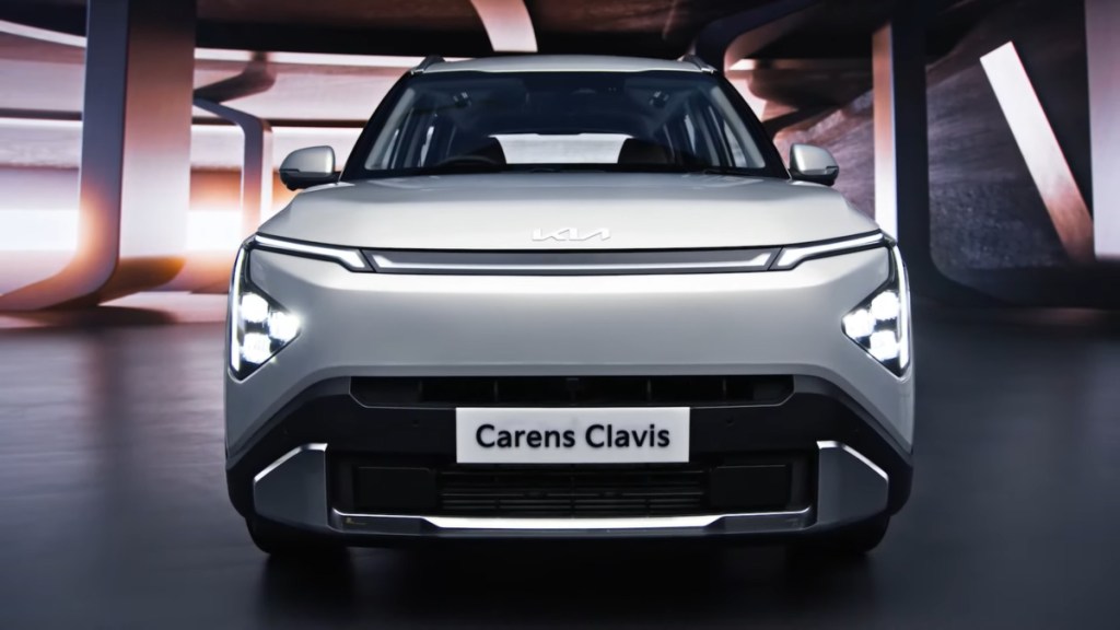 Kia Carens Clavis