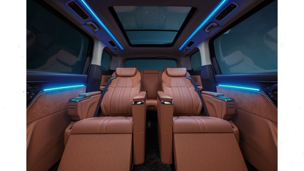 MG M9 interiors
