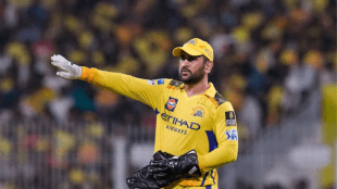 Madras HC stands firm: Dhoni Can Questions to TV Channels. (Image Source: Twitter)