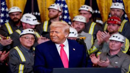 Trump set to raise millions from crypto, memecoin galas this month