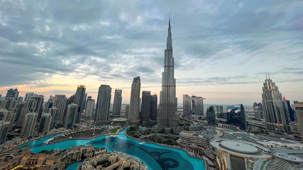 UAE Golden Residency Program, eligibility conditions, minimum investment, residence permit, investor, Dubai