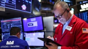 S&P 500 has fallen 1% after credit ranking downgrade
