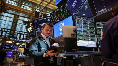 Why is US stock market rising despite inflation warnings?