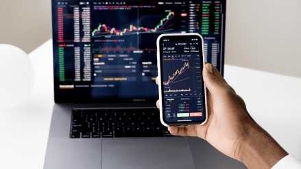 DB Corp, Gujarat Pipavav, Chennai Petroleum Corporation, IOCL, Indian Oil