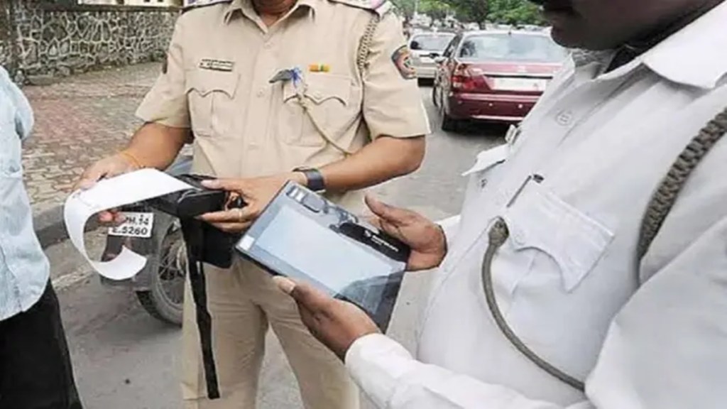 traffic fine, challans, auto, helmetless riders, trucks, cars, scooters