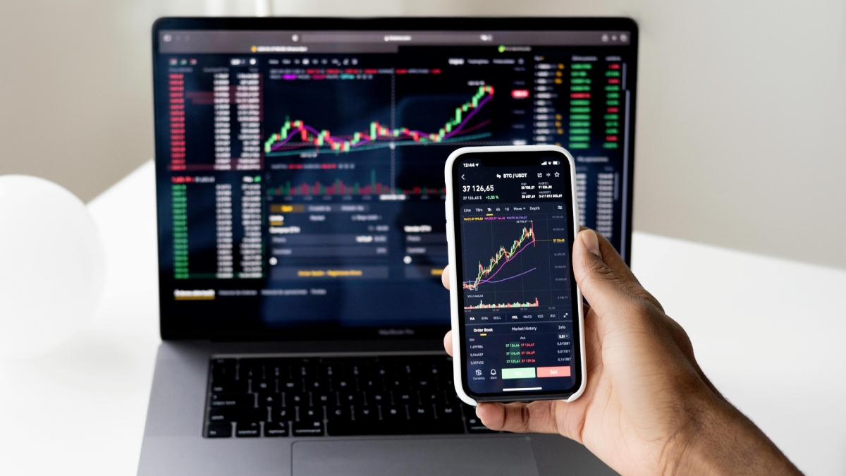 Treasury yields rise, dollar down amid fiscal concerns after US downgrade Treasury yields rise, dollar down amid fiscal concerns after US downgrade