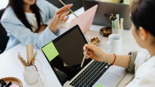 some individuals prioritize personal time over the "hustle culture," using side jobs solely for financial supplementation. (Image Source: Pixabay)