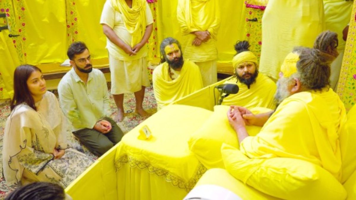 Virat Anushka visit Premanand Maharaj