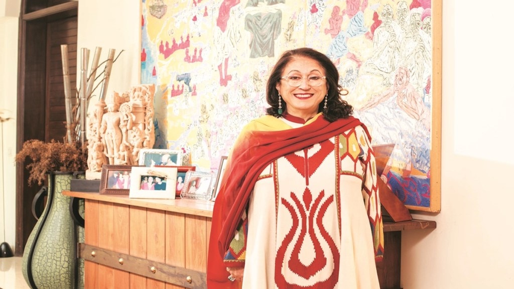 life, lifestyle, paintings, MF Hussain, Gram Yatra, Kiran Nadar Museum of Art