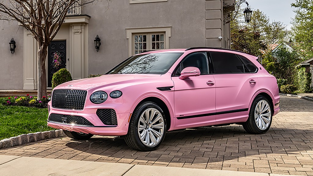 Bentley Bentayga EWB Mulliner in Candy Pink