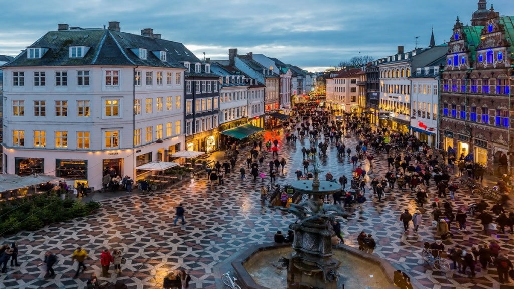 Denmark, retirement age, parliament bill, stage pension age, Pensions Act,
