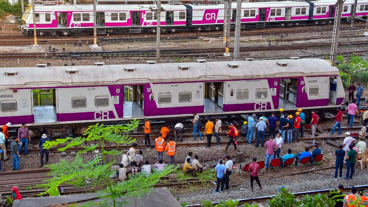 Mumbai Local Train Pushpak Express Accident Mumbai Local Train Pushpak Express Accident