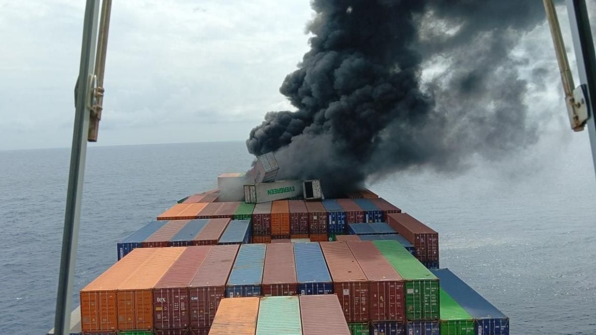 kerala ship fire