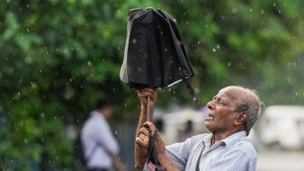 Pre-monsoon clouds have spread halfway across the country. IMD has yellow alerts for Delhi, Mumbai and parts of central India, expecting heavy downpours, gust winds and potential thundersqualls.
