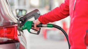 delhi fuel price diesel