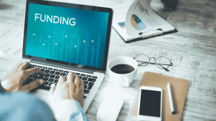 Udaan secures $114 million in fresh funding to fuel growth and prepare for IPO. (Image: Canva)