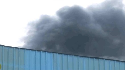 Fire at delhi Rithala metro station 