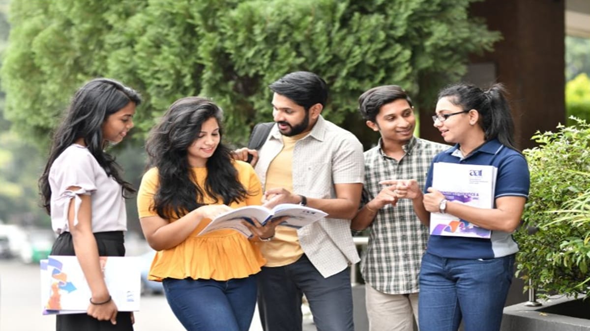 F-1 Indian students, applying for US visas, social media accounts, US Embassy in India, visa applicants