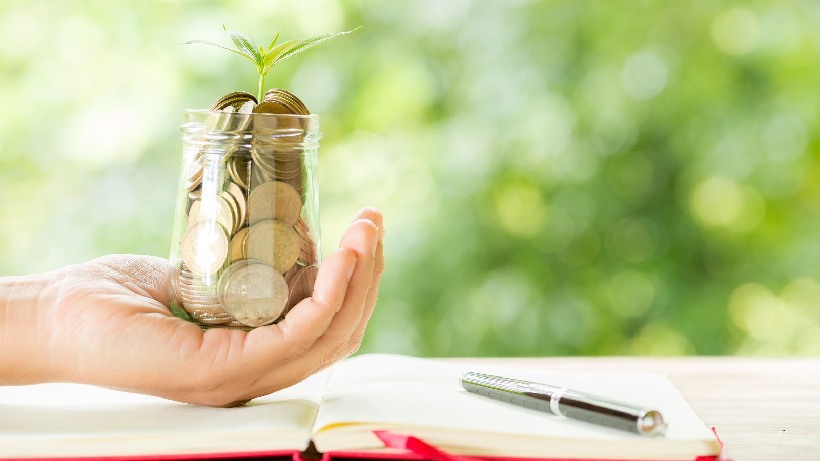 India's Economic Growth Faces Job Creation Challenge as Capital-Intensive Industries Dominate. (Image Source: Freepik)