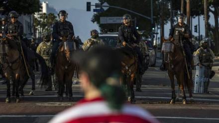 Marines take over some security in LA