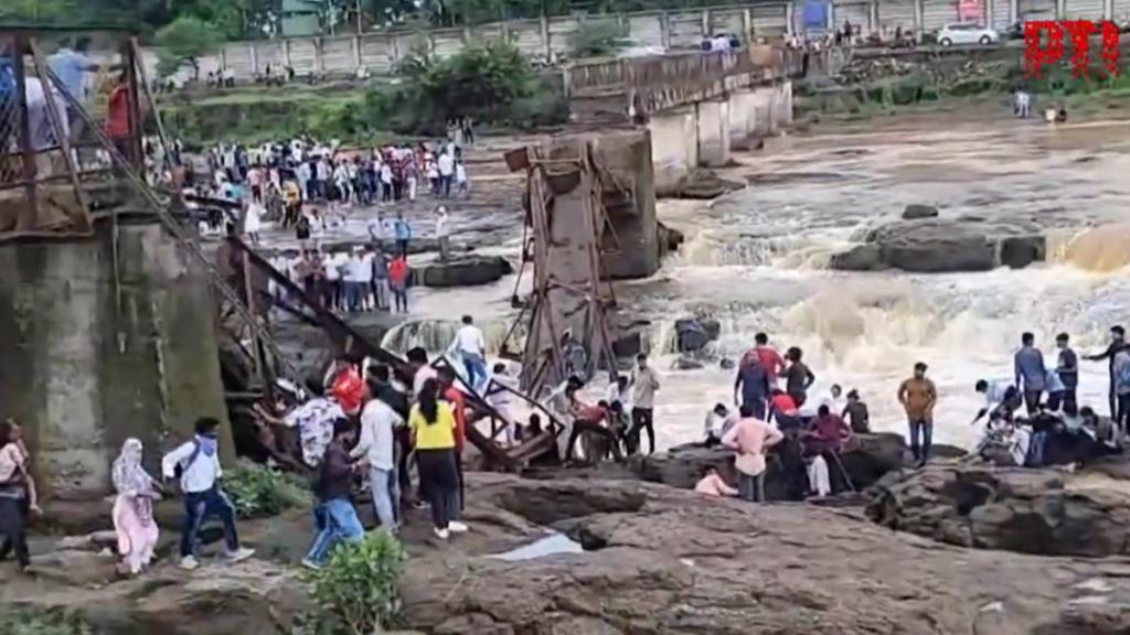 pune bridge collapse, breaking news, pune news
