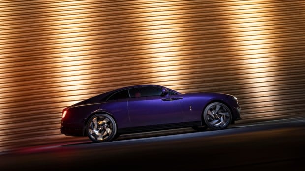 Royal Royce Spectre Black Badge