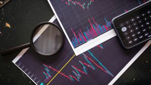 Analysts suggest this selling spree, which may continue until the end of June. (Image Source: Pexels)